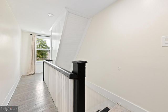 411 E A ST, Purcellville, VA 20132