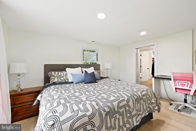 411 E A ST, Purcellville, VA 20132
