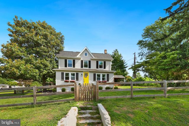 411 E A ST, Purcellville, VA 20132
