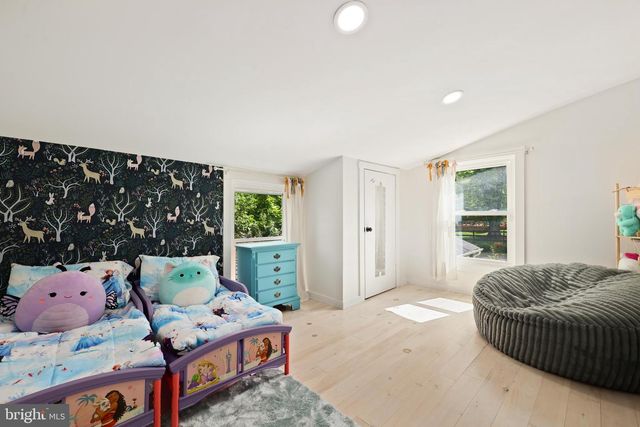 411 E A ST, Purcellville, VA 20132