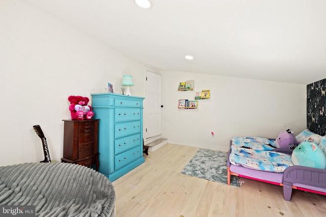 411 E A ST, Purcellville, VA 20132