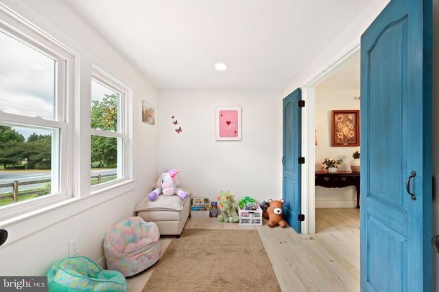 411 E A ST, Purcellville, VA 20132