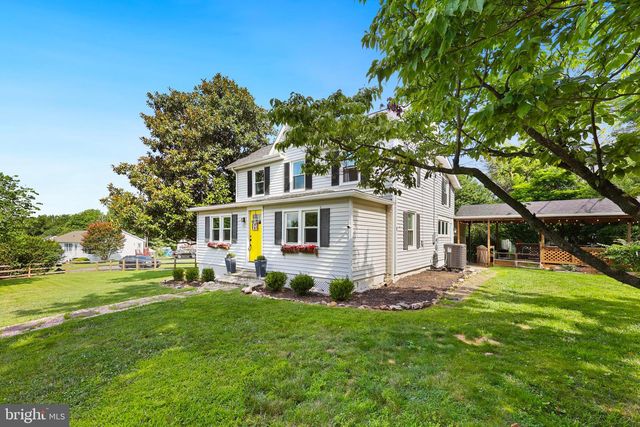 411 E A ST, Purcellville, VA 20132