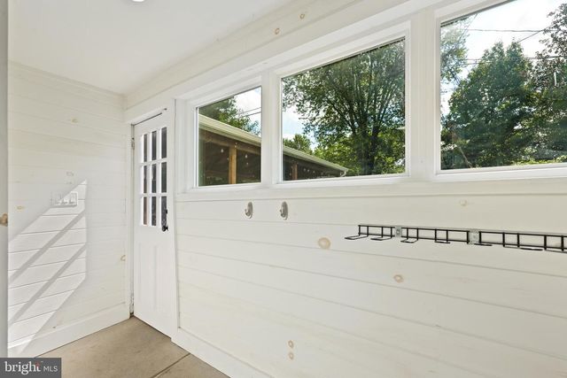 411 E A ST, Purcellville, VA 20132