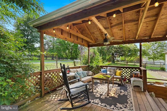 411 E A ST, Purcellville, VA 20132