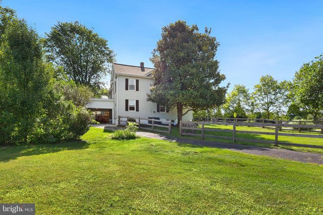 411 E A ST, Purcellville, VA 20132