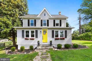 411 E A ST, Purcellville, VA 20132