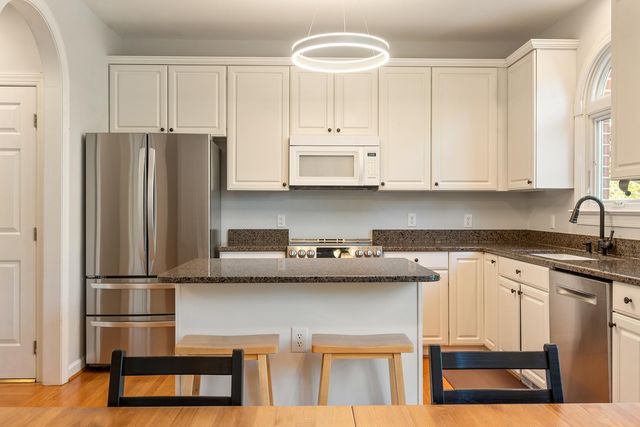 108 Westgreen Drive, Chapel Hill, NC 27516