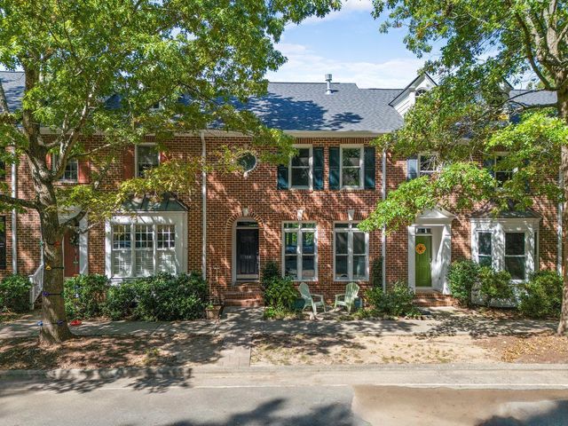 108 Westgreen Drive, Chapel Hill, NC 27516