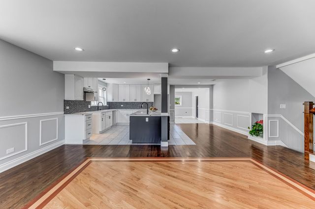 458 W 127th Street, Chicago, IL 60628