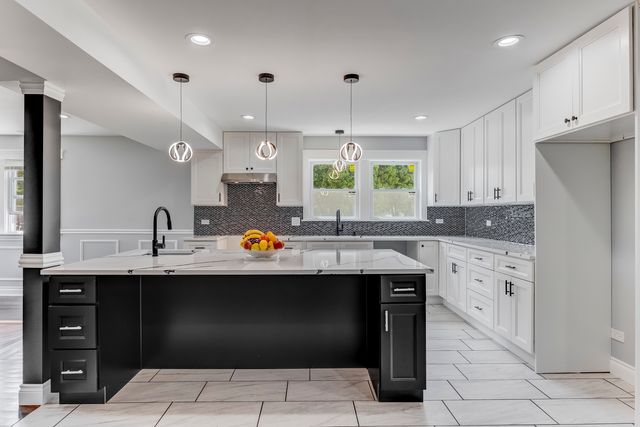 458 W 127th Street, Chicago, IL 60628