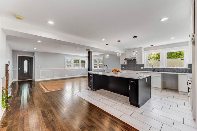 458 W 127th Street, Chicago, IL 60628