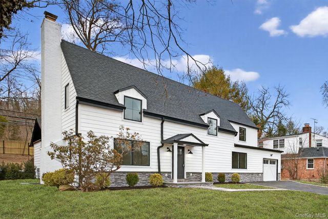 199 Salem Road, East Hills, NY 11577