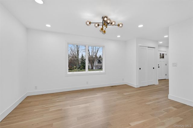 199 Salem Road, East Hills, NY 11577