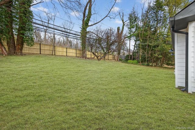 199 Salem Road, East Hills, NY 11577