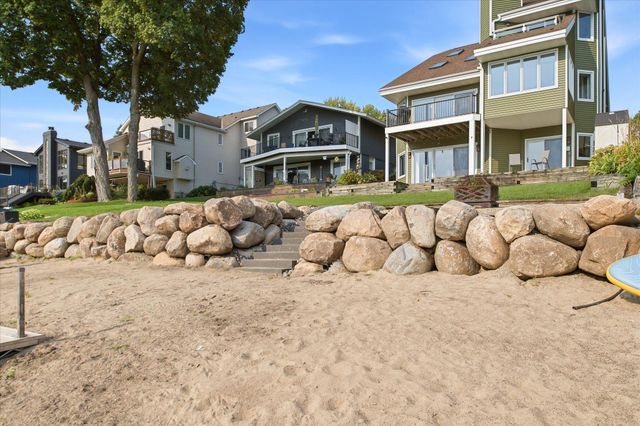 15219 Fairbanks Trail NE, Prior Lake, MN 55372