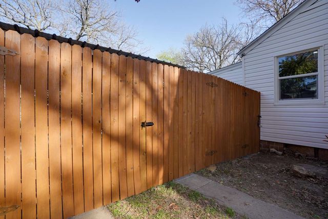 2509 Littlepage Street, Fort Worth, TX 76107