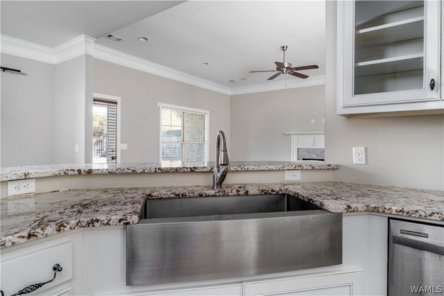 11988 Glen Ridge, Moundville, AL 35474