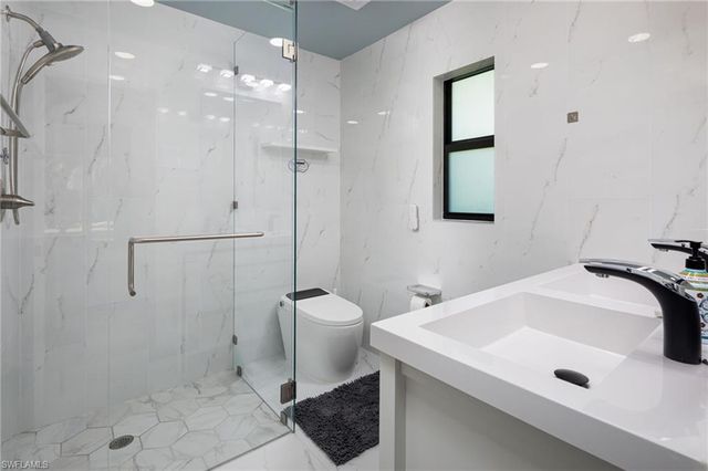 161 Mahogany DR, Naples, FL 34108