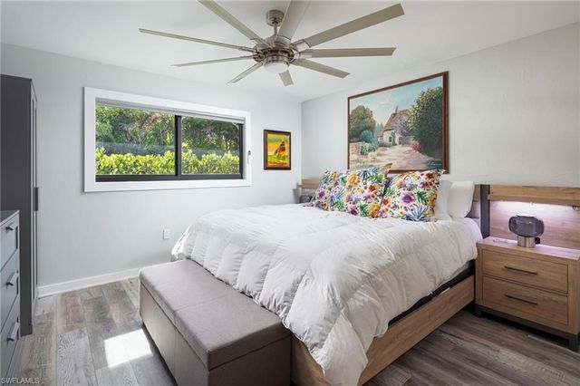 161 Mahogany DR, Naples, FL 34108