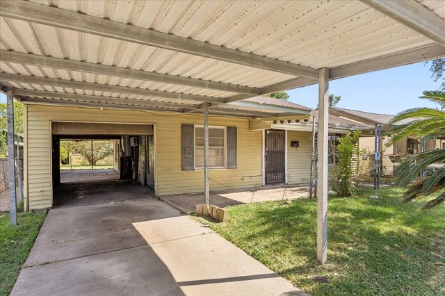 8520 Glenview Drive, Houston, TX 77017