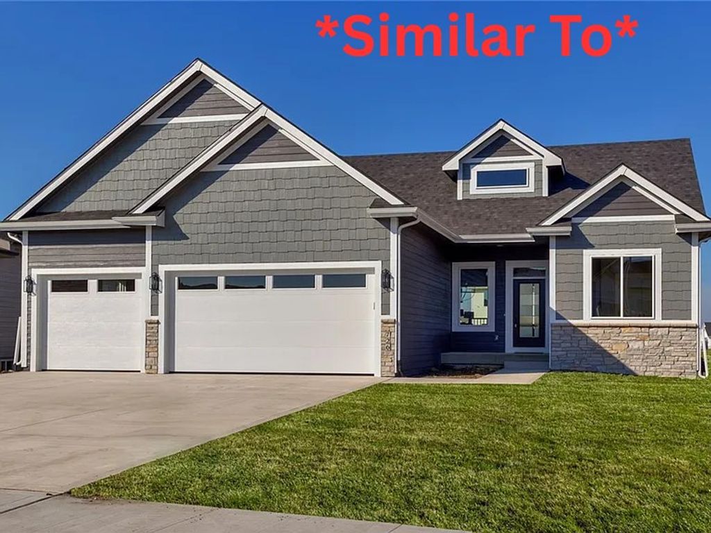 712 NE Doe Pointe Drive, Ankeny, IA 50021