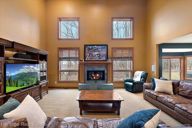 1486 Chestnut Trail, Oxford Charter Township, MI 48371