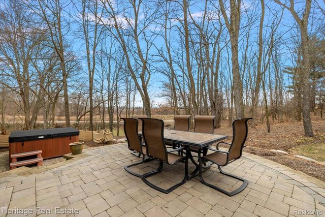 1486 Chestnut Trail, Oxford Charter Township, MI 48371