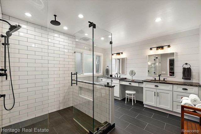 1486 Chestnut Trail, Oxford Charter Township, MI 48371