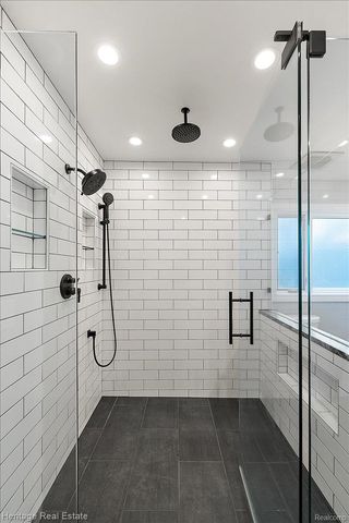 1486 Chestnut Trail, Oxford Charter Township, MI 48371