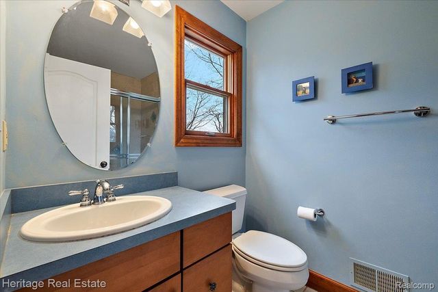 1486 Chestnut Trail, Oxford Charter Township, MI 48371