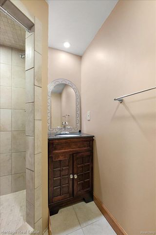 1486 Chestnut Trail, Oxford Charter Township, MI 48371