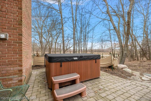 1486 Chestnut Trail, Oxford Charter Township, MI 48371