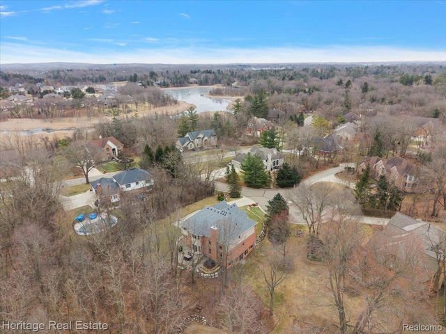 1486 Chestnut Trail, Oxford Charter Township, MI 48371