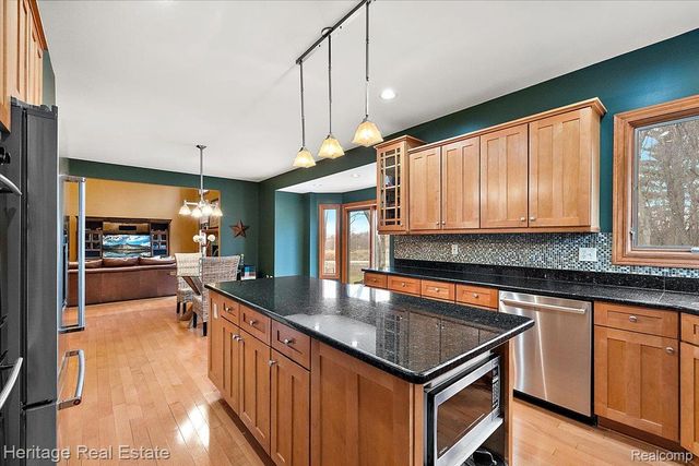 1486 Chestnut Trail, Oxford Charter Township, MI 48371