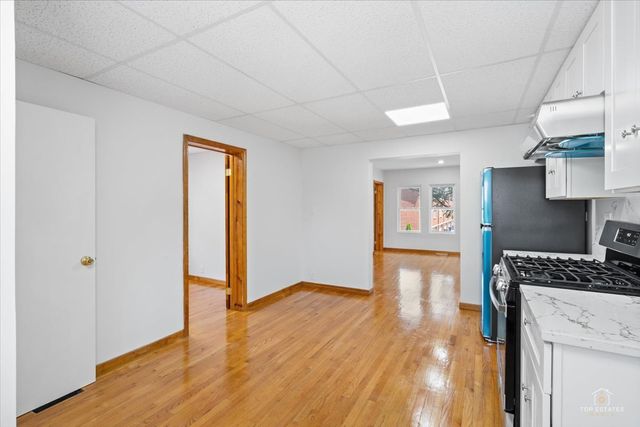 3504 S MAPLEWOOD Avenue, Chicago, IL 60632