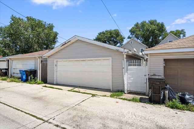 3504 S MAPLEWOOD Avenue, Chicago, IL 60632