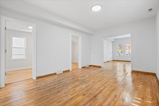 3504 S MAPLEWOOD Avenue, Chicago, IL 60632