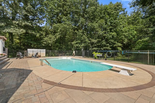 10720 W L Avenue, Kalamazoo, MI 49009