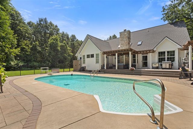 10720 W L Avenue, Kalamazoo, MI 49009