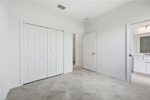 18851 River Burst CT, North Fort Myers, FL 33917