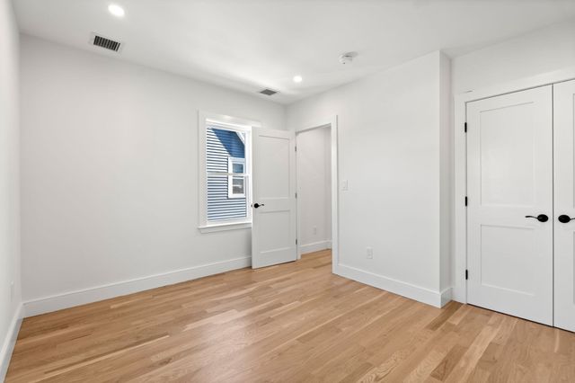 51 Spring Street 51, Medford, MA 02155