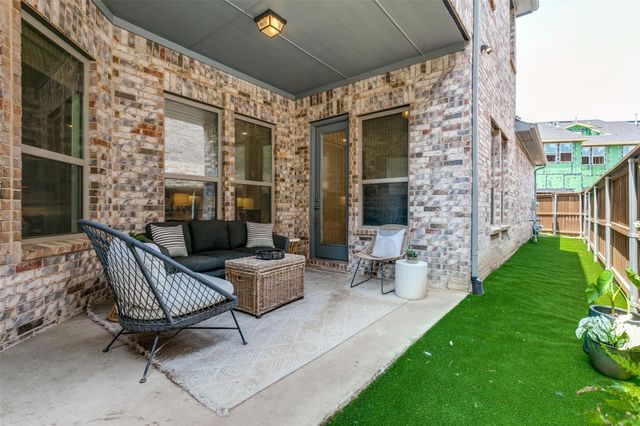 1258 Ocean Breeze Drive, Flower Mound, TX 75028