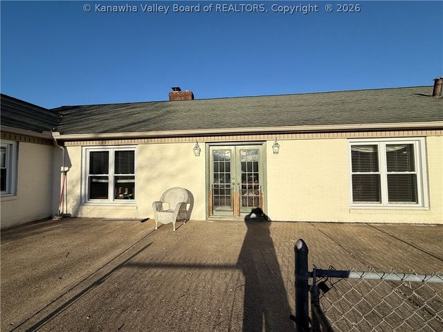 225 Smarr Court, Madison, WV 25130