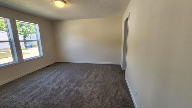 1176 Maple Leaf Court, Charlotte, MI 48813