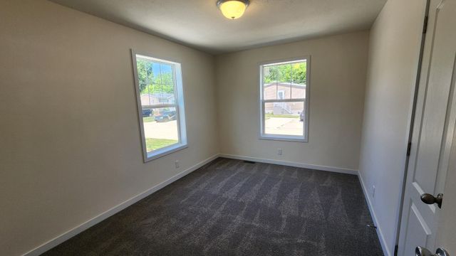 1176 Maple Leaf Court, Charlotte, MI 48813