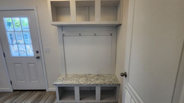 1176 Maple Leaf Court, Charlotte, MI 48813