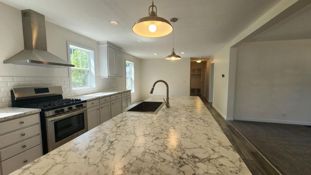 1176 Maple Leaf Court, Charlotte, MI 48813