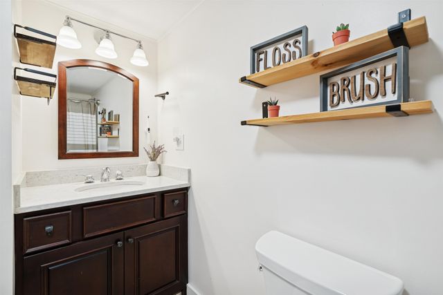 142 Rocky Lane, Newbury, VT 05081