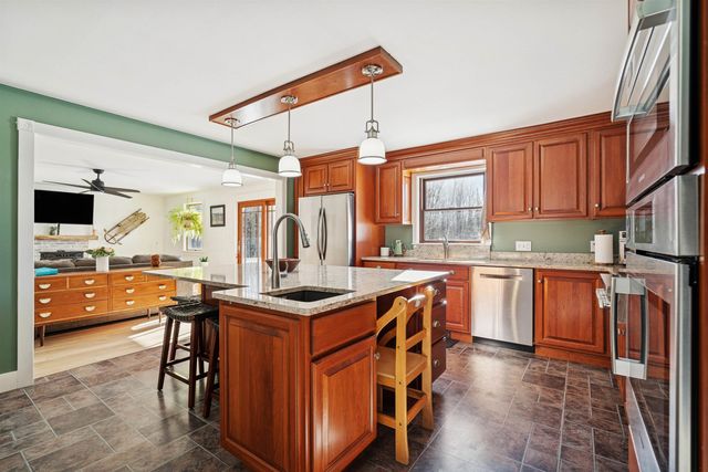 142 Rocky Lane, Newbury, VT 05081